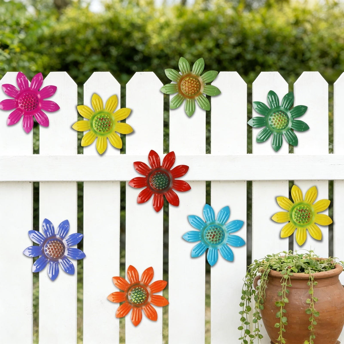 Outdoor Metal Daisy Wall Decor for Garden, Yard and Patio