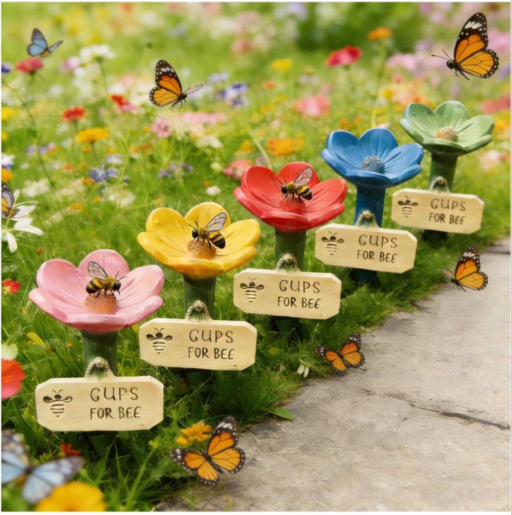 Flower Shaped Bee Watering Station for Garden and Outdoor Use