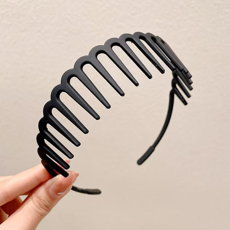 Stylish Matte Face Wash Headband with Teeth for Anti-Slip