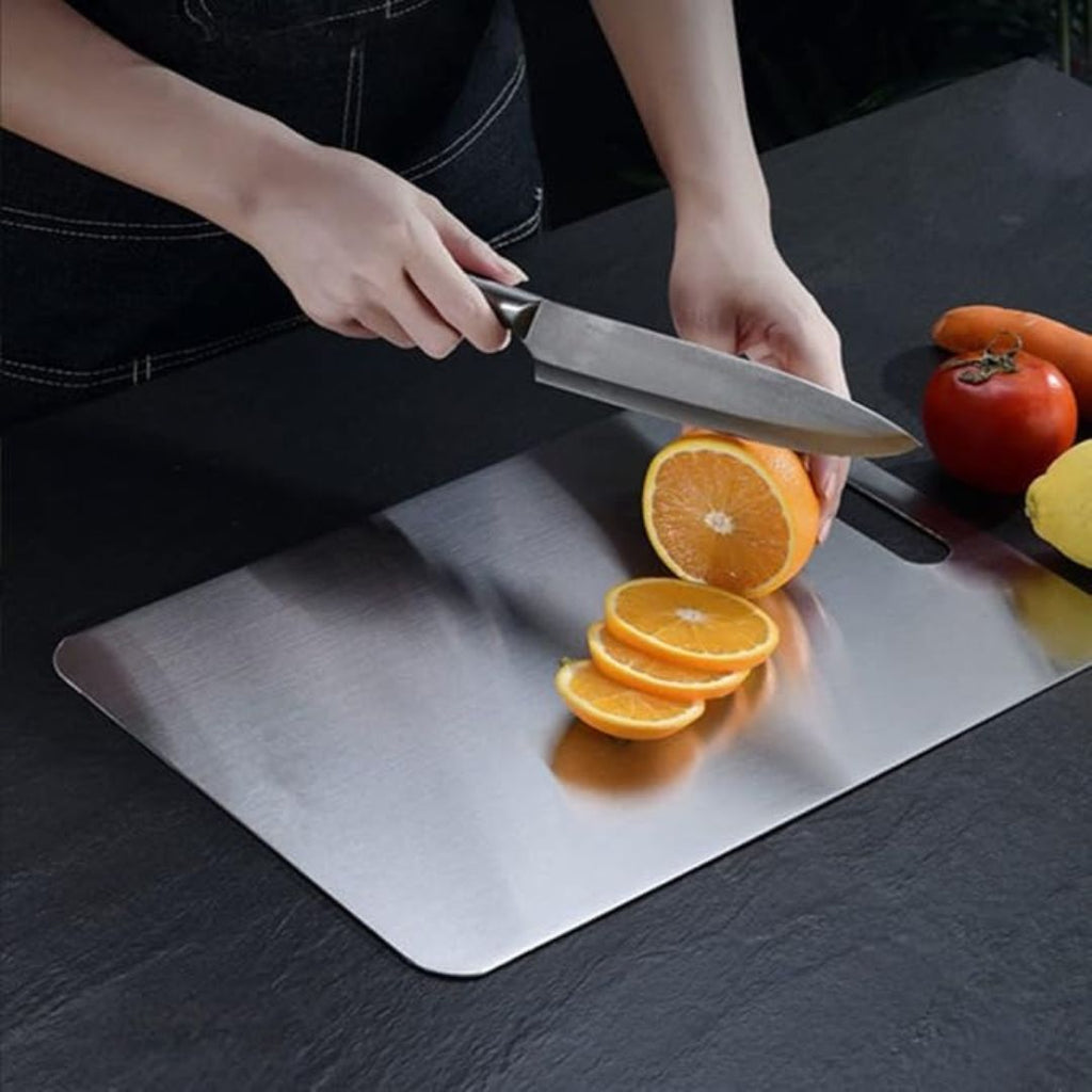 TitanPro – High-quality cutting board made of German stainless steel