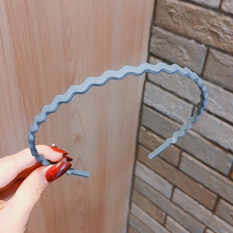Stylish Matte Face Wash Headband with Teeth for Anti-Slip