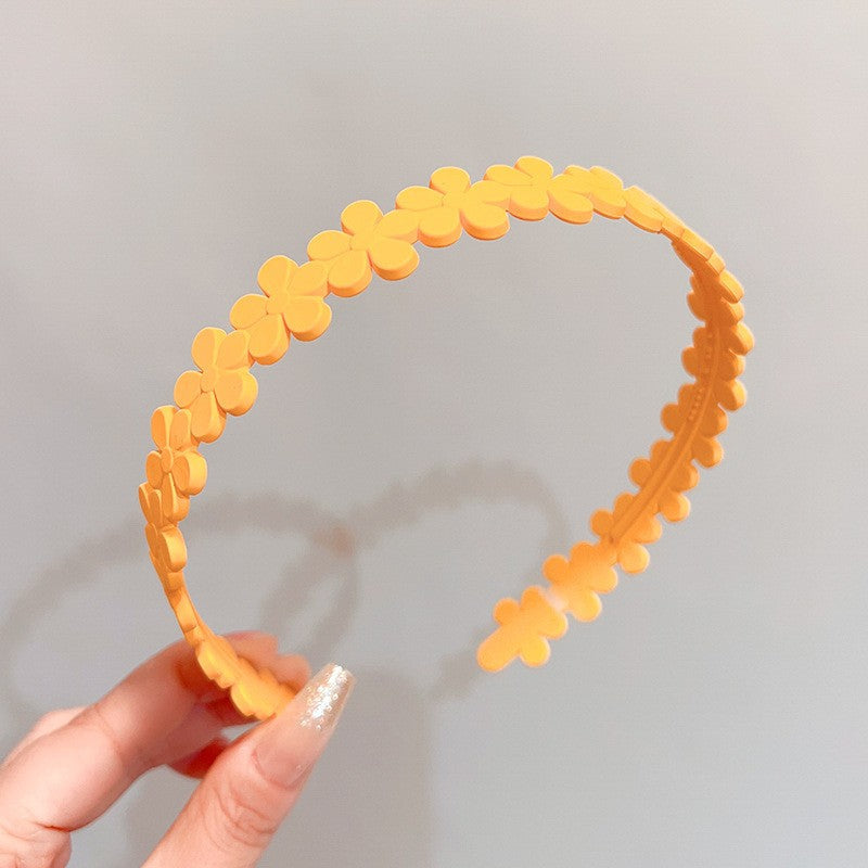Stylish Matte Face Wash Headband with Teeth for Anti-Slip