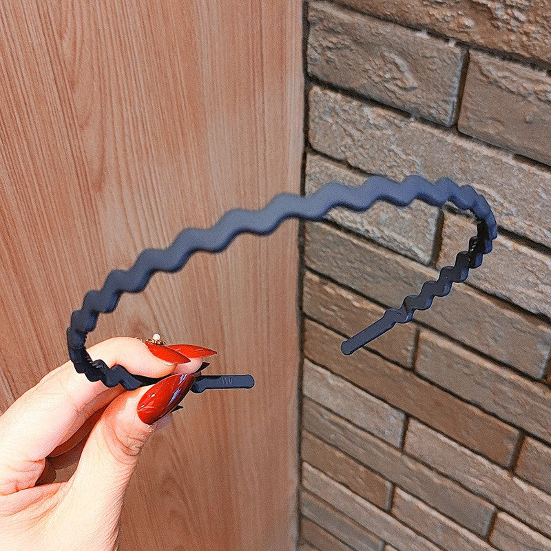 Stylish Matte Face Wash Headband with Teeth for Anti-Slip